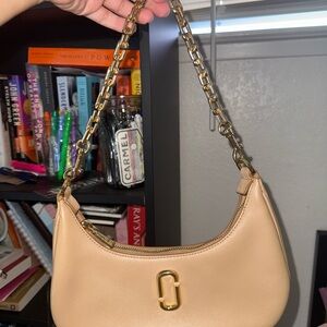 Marc Jacobs Tan Gold Shoulder Bag with Elegant Design